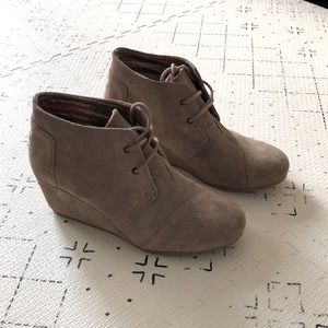 Toms Desert Suede Bootie